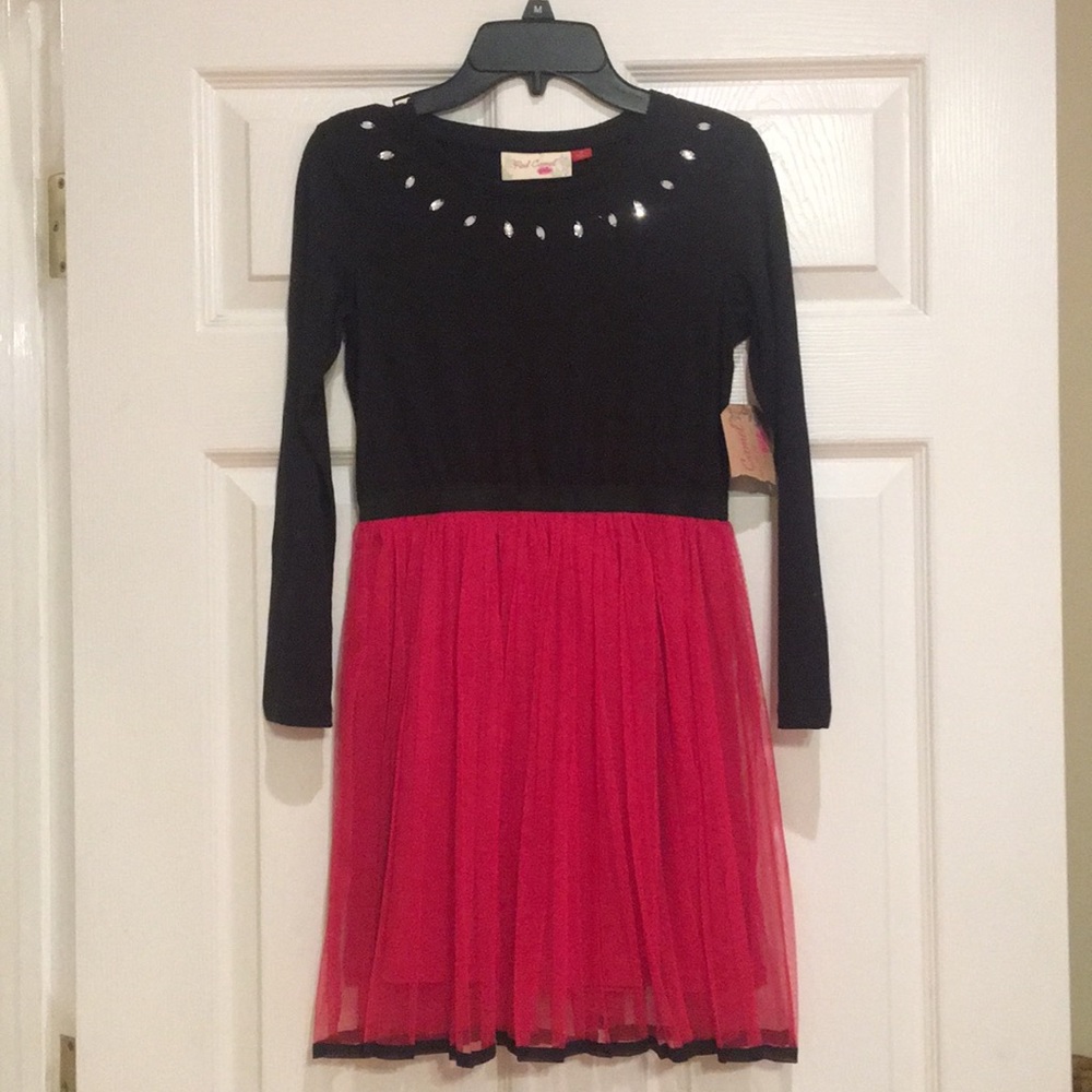 Red Camel Girls dress. Size M, brand new